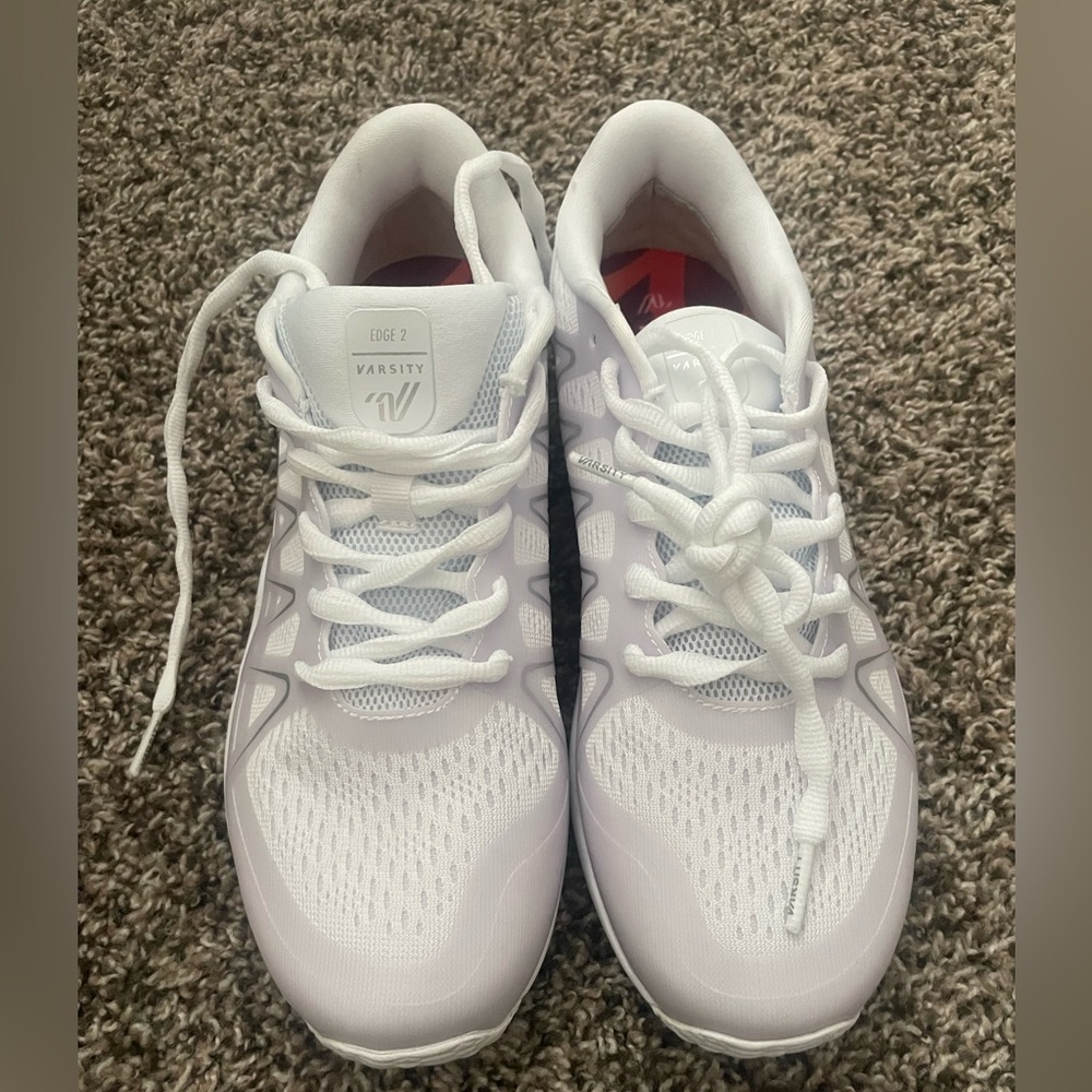 brand new cheer shoes